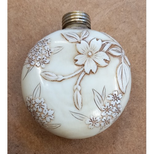 356 - Attributed to Thomas Webb & Sons, a Victorian silver mounted Stourbridge ivory coloured glass scent ... 