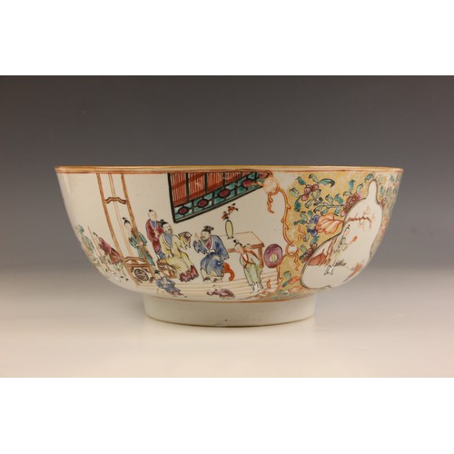 593 - A Chinese porcelain famille rose centre bowl, Qianlong (1736-1795), the large circular bowl external... 