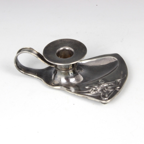 75 - An early 20th century silver chamberstick, Marples & Co, London 1901, of Art Nouveau design with loo... 