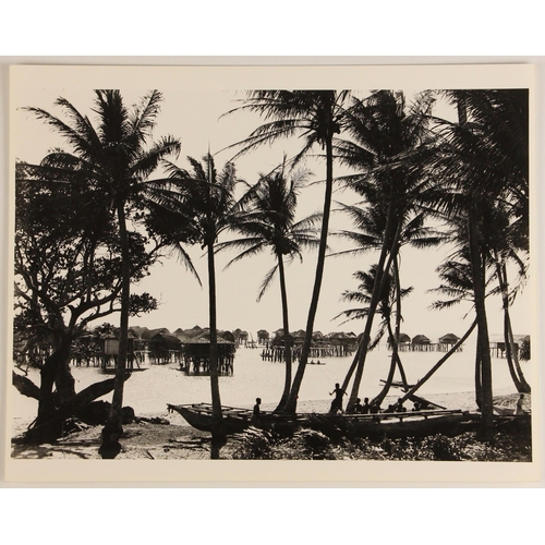 488 - FRANK HURLEY (Australian, 1895-1962), thirty one photographic prints taken by Hurley between 1920 an... 