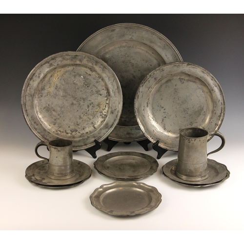 776 - A Victorian pewter Quart measure, 19th century, the rim stamped 'SALOP' with further excise stamps, ... 