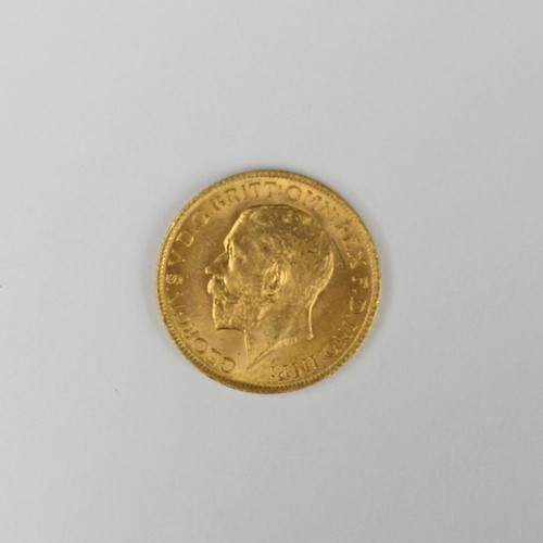 161 - George V (1910-1936) Full sovereign, dated 1911, 8gms