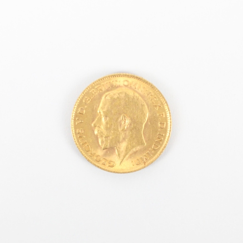 76 - A George V (1910-1936) Half sovereign, dated 1914, 4gms