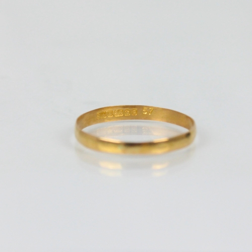 246 - A 22ct yellow gold wedding band, stamped 'SH' Birmingham, ring size S 1/2, 1.1gms