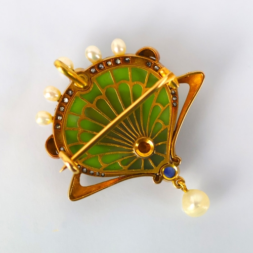 104 - An early 20th century French brooch/pendant, the Art Nouveau brooch with central depiction of maiden... 