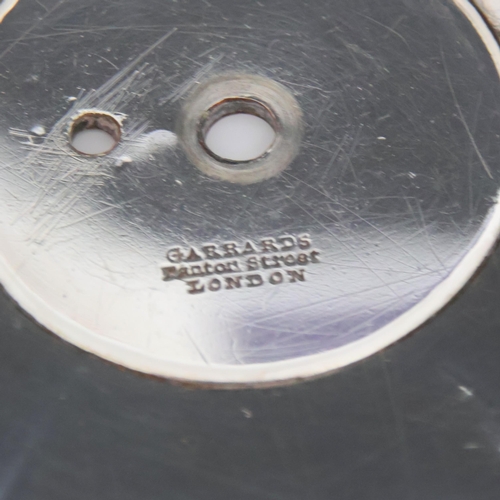 9 - A pair of George IV silver vegetable dishes, Robert Garrard II, London 1825, the gadrooned rim above... 