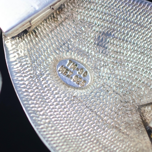 147 - A late 20th century Mexican silver necklace, by D'Molina, the stylised fish necklace with scale shap... 