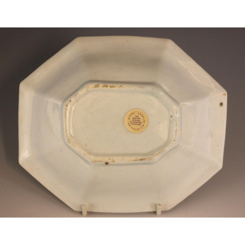 299 - A Bow porcelain kakiemon palette irregular octagonal dish in the 'Two Quail' pattern, mid 18th centu... 