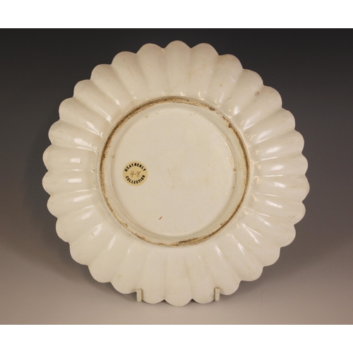 303 - A Bow porcelain kakiemon palette chrysanthemum shaped dish in the 'Two Quail' pattern, mid 18th cent... 