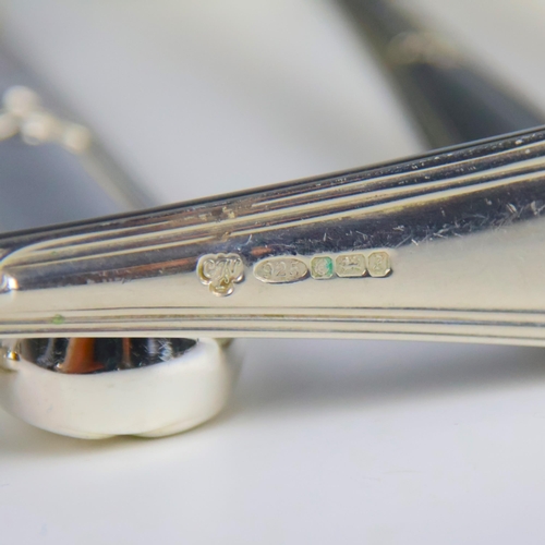 37 - A late 20th century near matched set of silver 'Mount Royal' pattern flatware, retailed by 'Boodle a... 