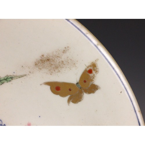 346 - A pair of Japanese porcelain chargers, Meiji Period (1868-1912), each of circular form and polychrom... 