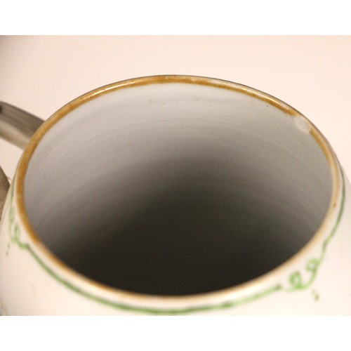 324 - A Chinese export porcelain tankard, Qianlong, (1737-1796), of typical cylindrical form externally pa... 