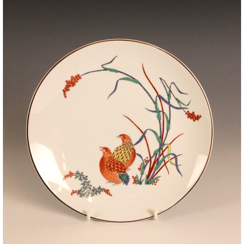 356 - A collection of Japanese Sakaida Kakiemon porcelain, to include a pair of tea bowls 5.5cm high, a cu... 