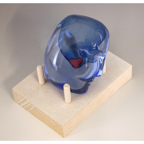 527 - A Bertil Vallien (Swedish, b. 1938) for Kosta Boda, a glass 'Brains Heart' sculpture from the 'Brain... 