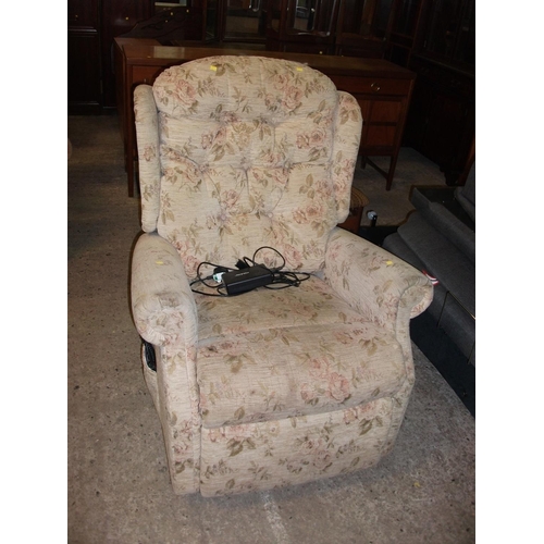 431 - ELECTRIC RISE RECLINING  CHAIR