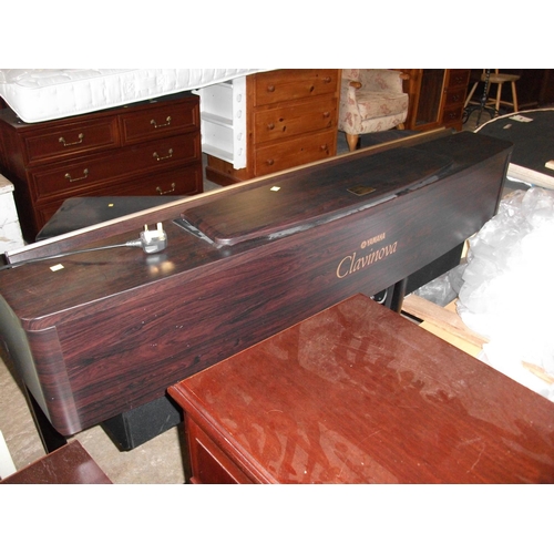 418 - YAMAHA CLAVINOVA DIGITAL PIANO - WARRANTED UNTIL NOON TUES FOLLOWING THE ABOVE SALE