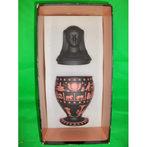 232 - WEDGEWOOD EGYPTIAN COLLECTION JASPER (TERRACOTTA/BLACK) CANOPIC VASE IN ORIGINAL BOX