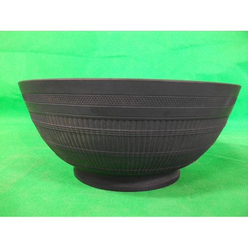 238 - 18.5 CM DIAMETER BLACK FRUIT BOWL