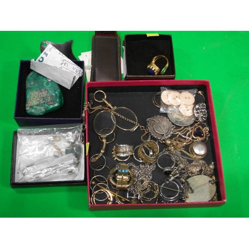 275 - BOX OF COSTUME JEWELLERY NECKLACES, BRACELETS, BROOCHES, ETC ETC