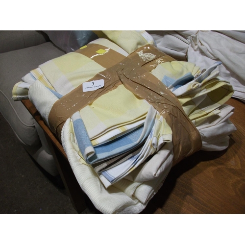 3 - BUNDLE OF TABLE CLOTHS ( VARIOUS SIZES )