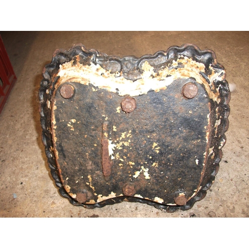 351 - CAST IRON BOOT SCRAPE