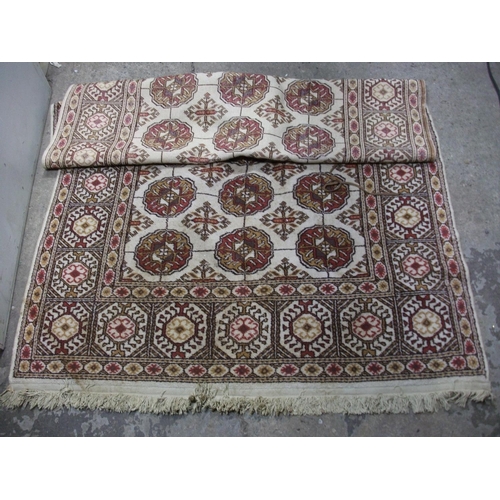 36 - LARGE PATTERN RUG