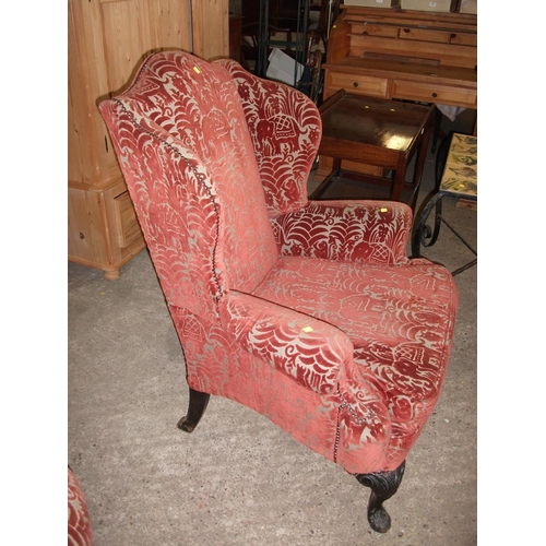 525 - PAIR OF QUEEN ANN STYLE ARM CHAIRS, 43''H X 34''L X 31''D