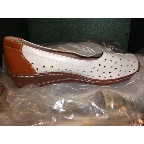 91 - 4 X PAIRS OF LADIES SHOES SIZE 7