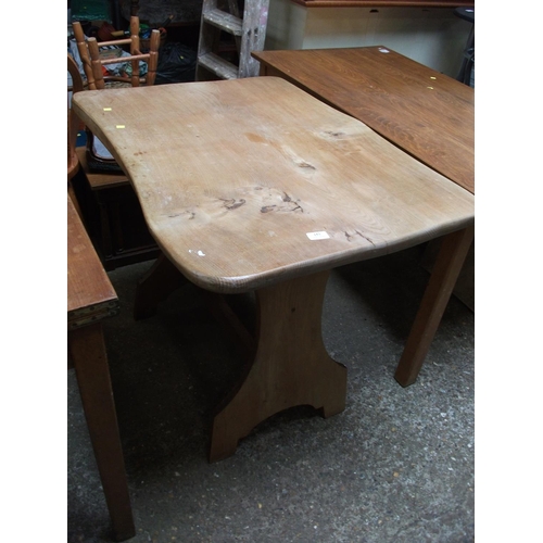 153 - ELM & OAK TALE 31''H X 42''L X 18''D