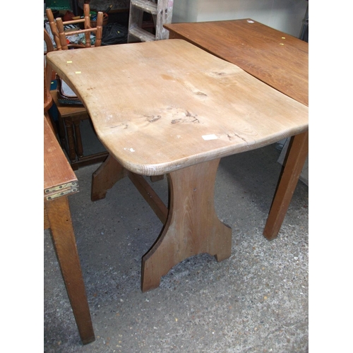 153 - ELM & OAK TALE 31''H X 42''L X 18''D