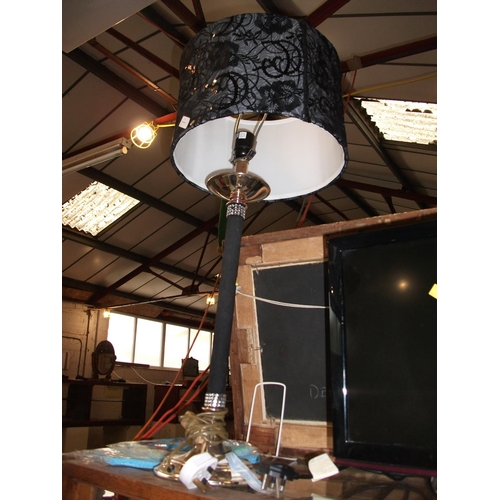 202 - 1 X BLACK LAMP - WARRANTED UNTIL NOON TUES FOLLOWING THE ABOVE SALE