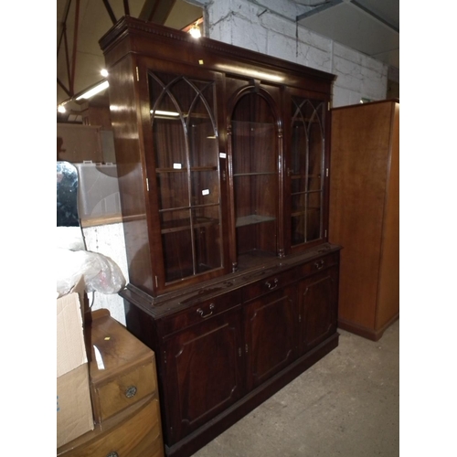 116 - DISPLAY CABINET