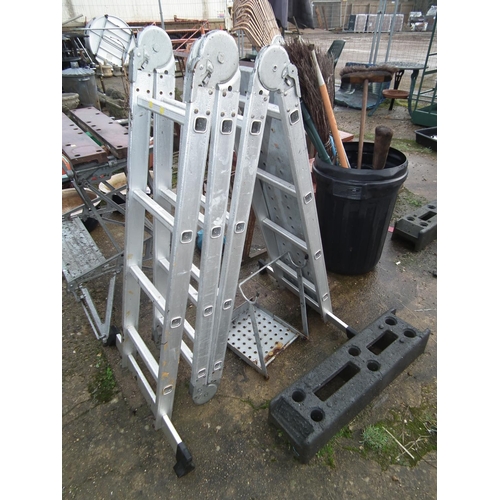 31 - PLATFORM LADDER & LADDER STAND