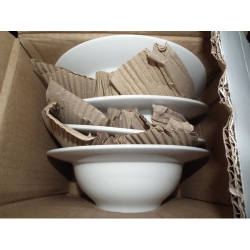 195 - 4 BOXES SOUP BOWLS