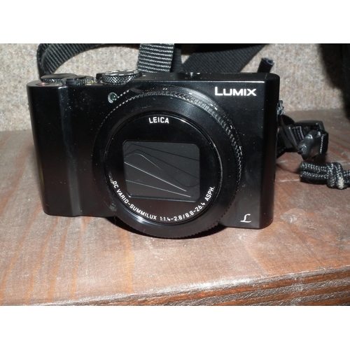 376 - LUMIX DMC-LX15 DIGITAL CAMERA