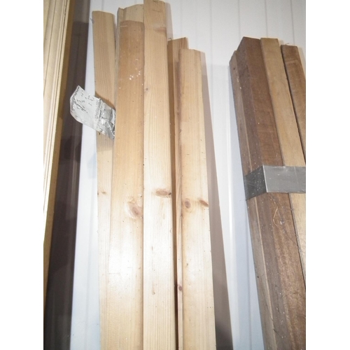 38 - BUNDLE OF ARCHITRAVE