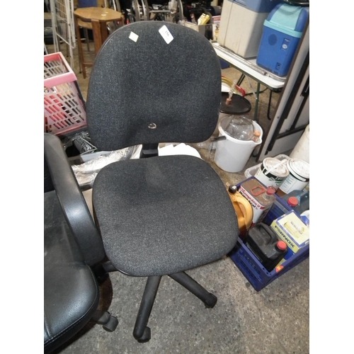 156 - TYPIST CHAIR