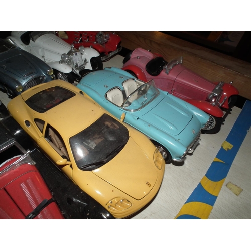 439 - 12 UNBOXED BURAGO CARS