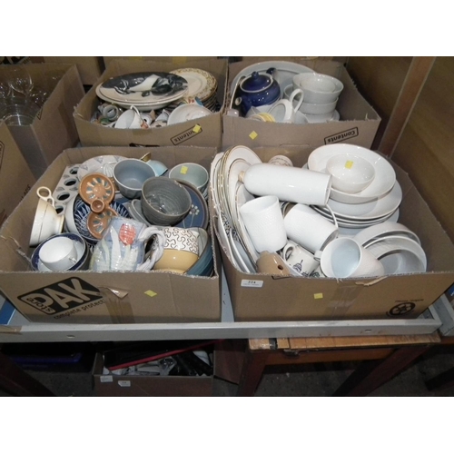 224 - 4 X BOXES OF MIXED CHINA PLATESMUGS/TEA POTS/BOWLS ETC