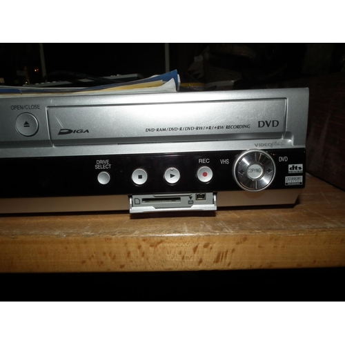 269 - PANASONIC DVD/VIDEO RECORDER PLAYER & REMOTE - WARRANTED UNTIL NOON TUES FOLLOWING THE ABOVE SALE