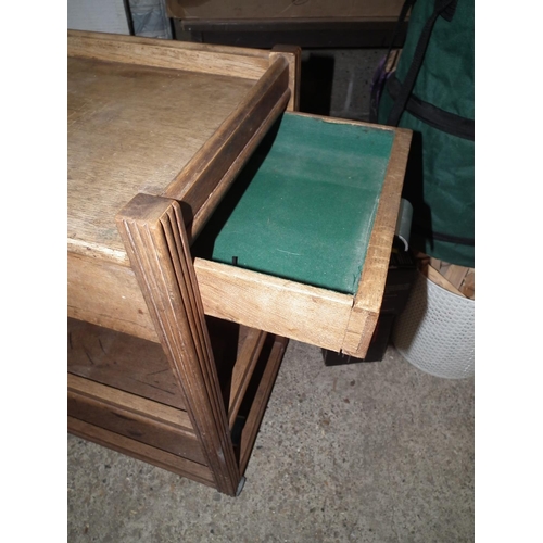 81 - OAK SERVING TROLLEY