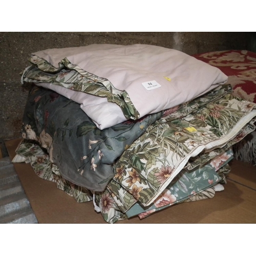 94 - BUNDLE OF VARIOUS CURTAINS