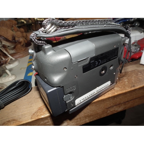 307 - PANASONIC NV-G560 CAMCORDER (NO CHARGER)