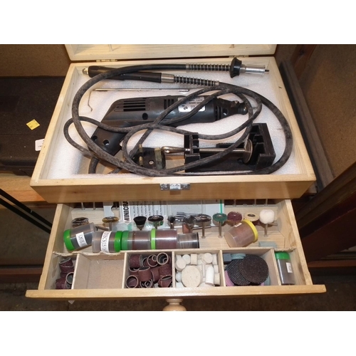 323 - MODEL DRILL ETC IN WOODEN CASE - WARRANTED UNTIL NOON TUES FOLLOWING THE ABOVE SALE