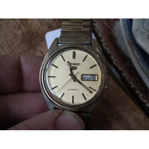 335 - SEIKO 5 AUTOMATIC GENTS WATCH