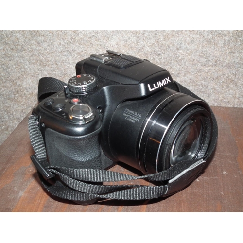 374 - LUMIX DMC-FZ200 DIGITAL CAMERA