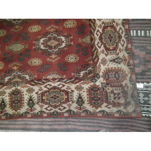 406 - ANTIQUE PATTERNED RUG 211 X 174