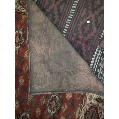 406 - ANTIQUE PATTERNED RUG 211 X 174