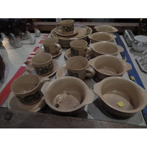 441 - BOX OF PLATES/CUPS/SOUP BOWLS ETC