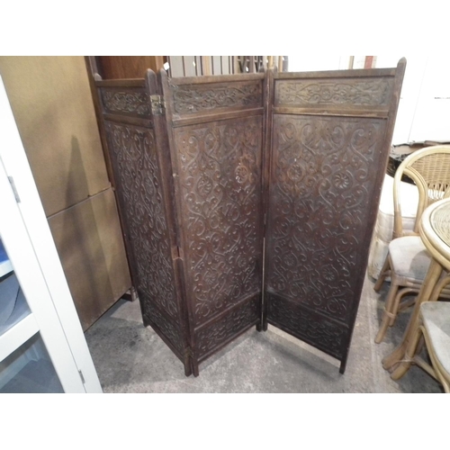 451 - SMALL OAK SCREEN